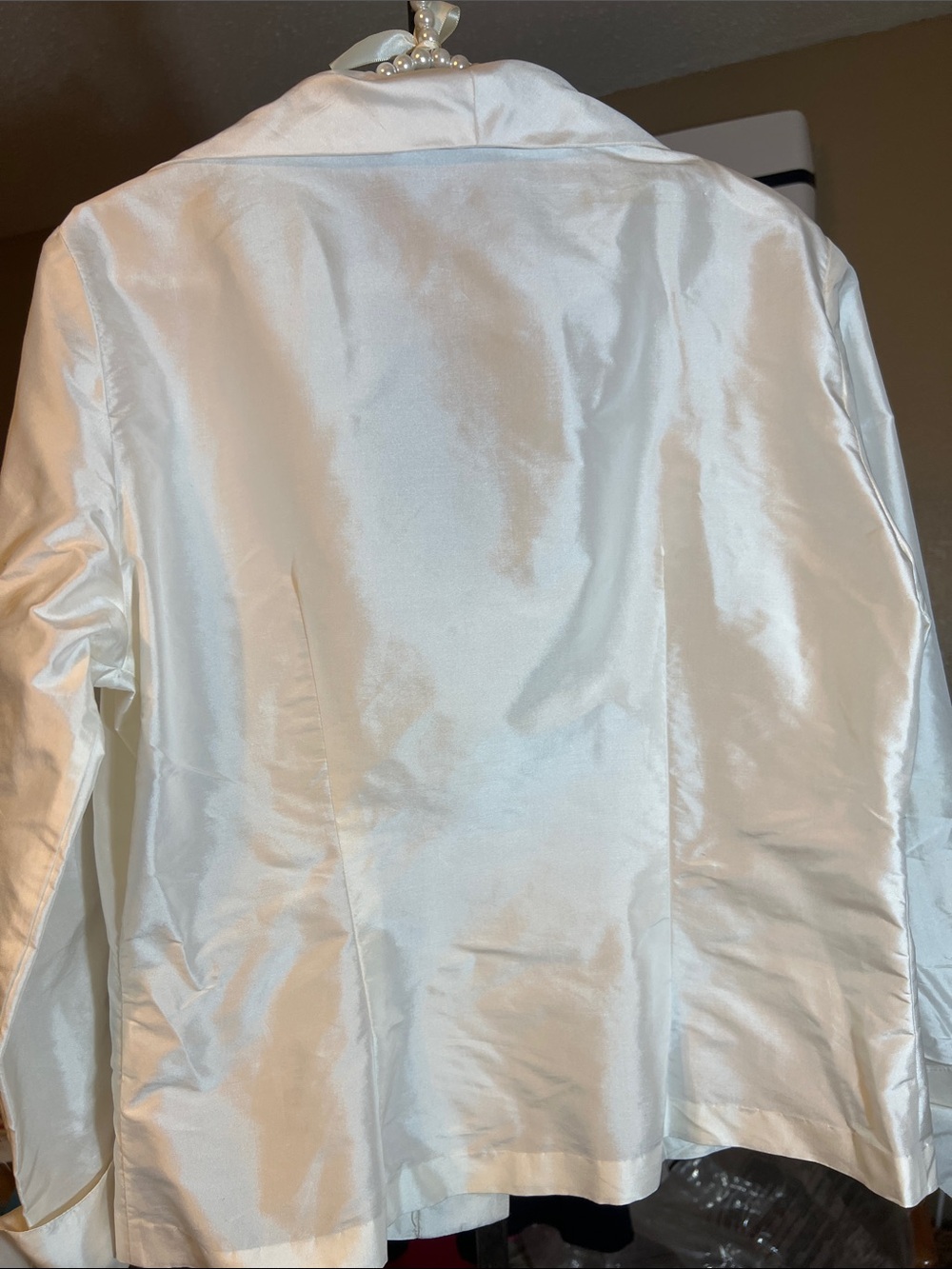 Marisa Baratelli Cream Thai Silk Button-Front Women's Blouse - Picture 5 of 7